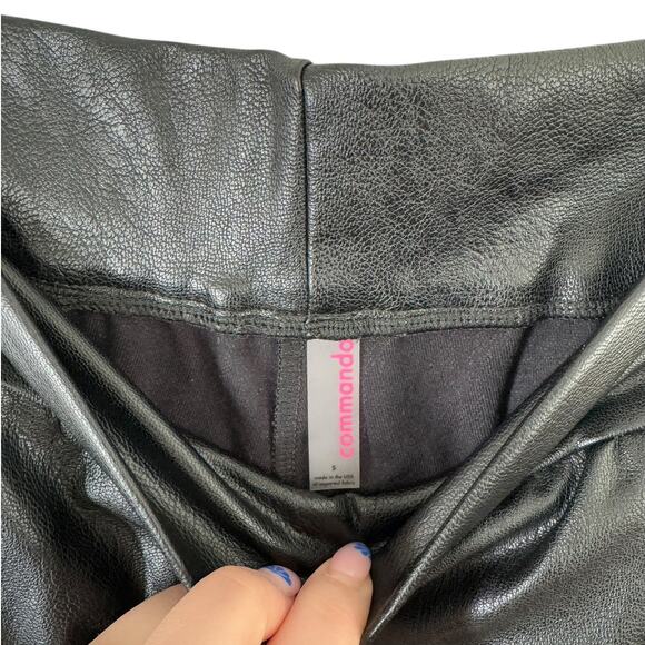 Commando Black Faux Leather Jogger Pants Small Comfort Chic Pull On Minimal - Picture 7 of 10